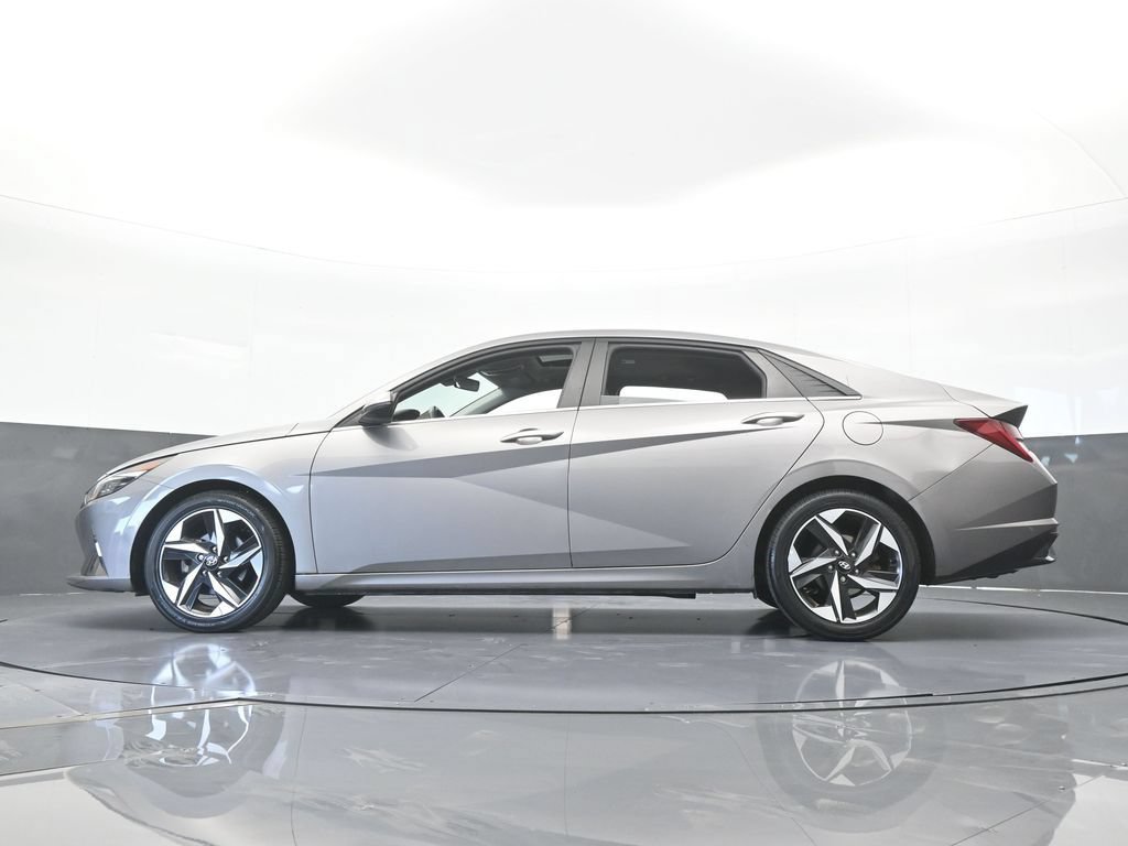 Used 2022 Hyundai Elantra Limited FWD image 57