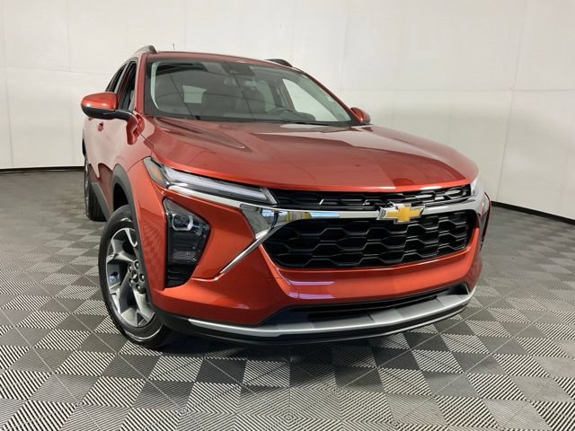 Used 2024 Chevrolet Trax LT w/ Driver Confidence Package FWD image 10