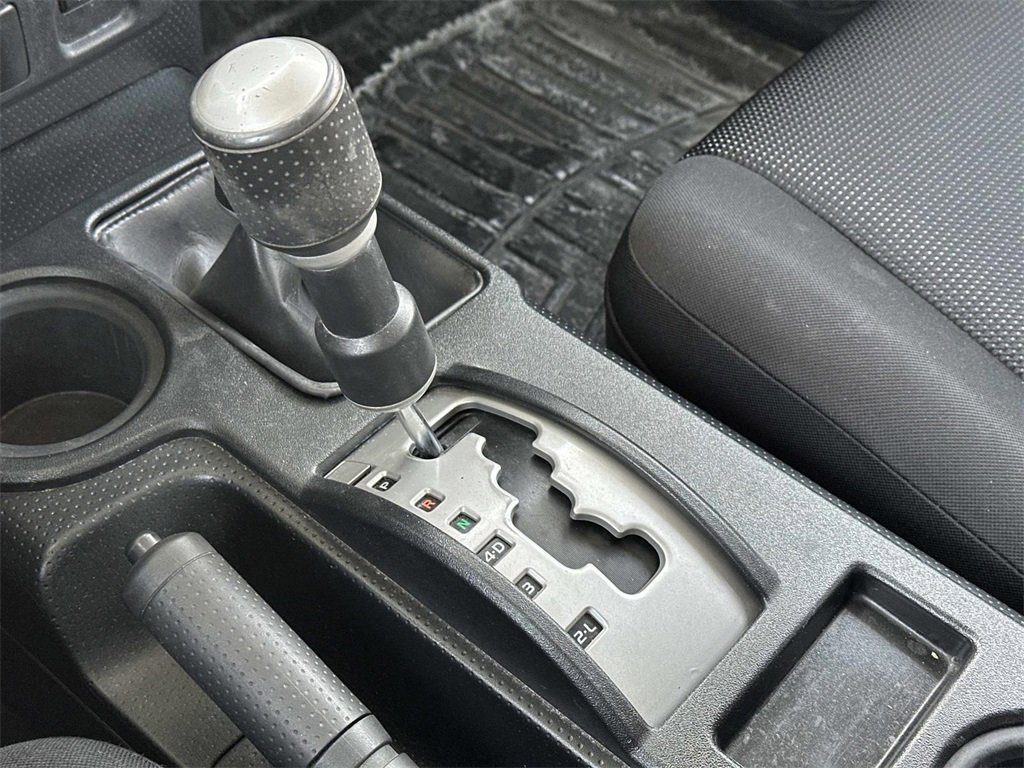 Used 2014 Toyota FJ Cruiser 4WD w/ Upgrade Package image 33