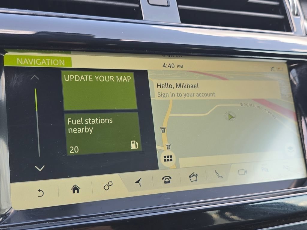 Used 2019 Land Rover Discovery HSE AWD/4WD image 9