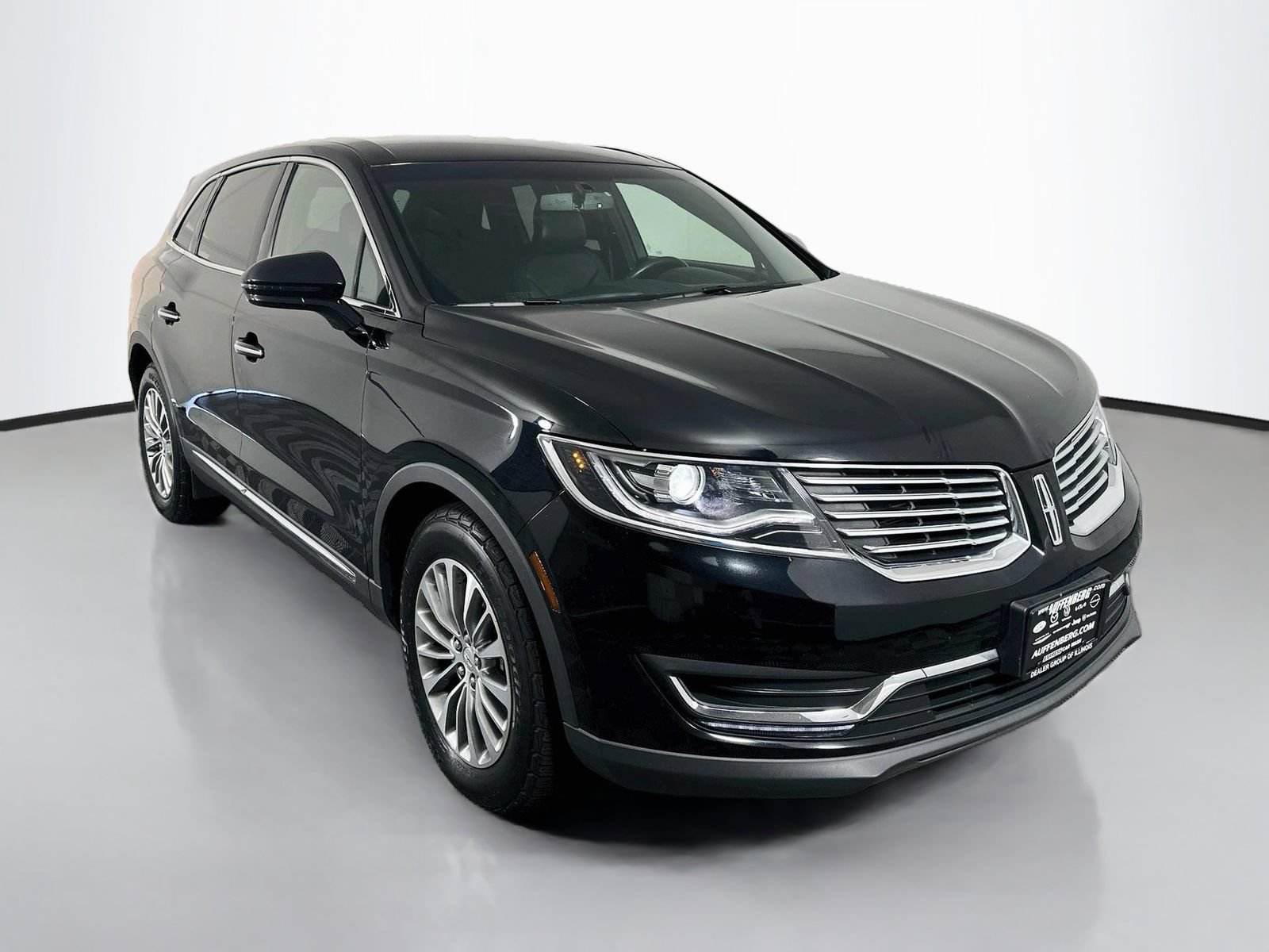 Used 2017 Lincoln MKX Select w/ Select Plus Package FWD image 1