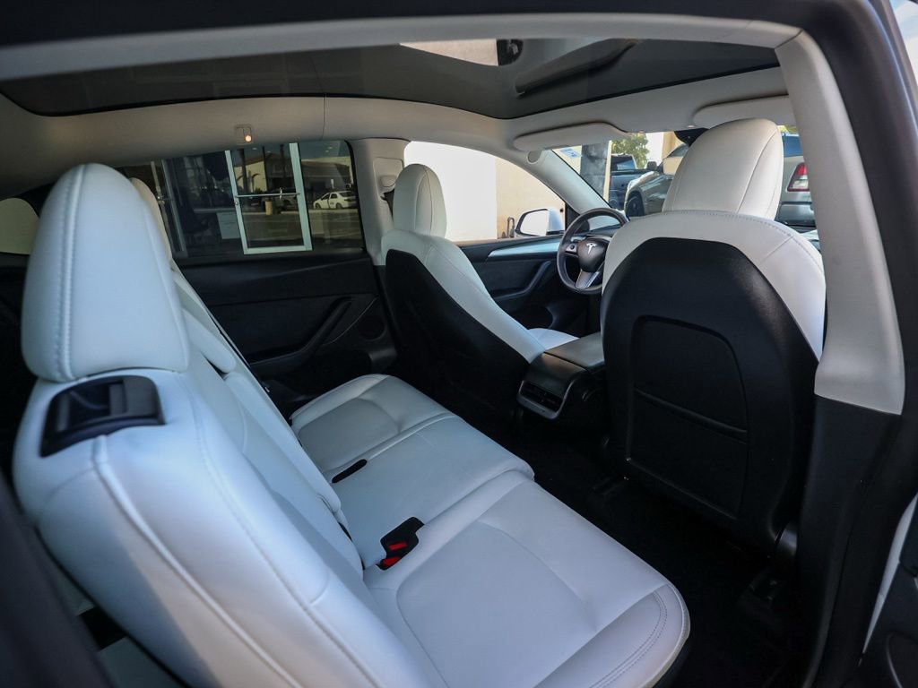 Used 2023 Tesla Model Y Long Range image 17