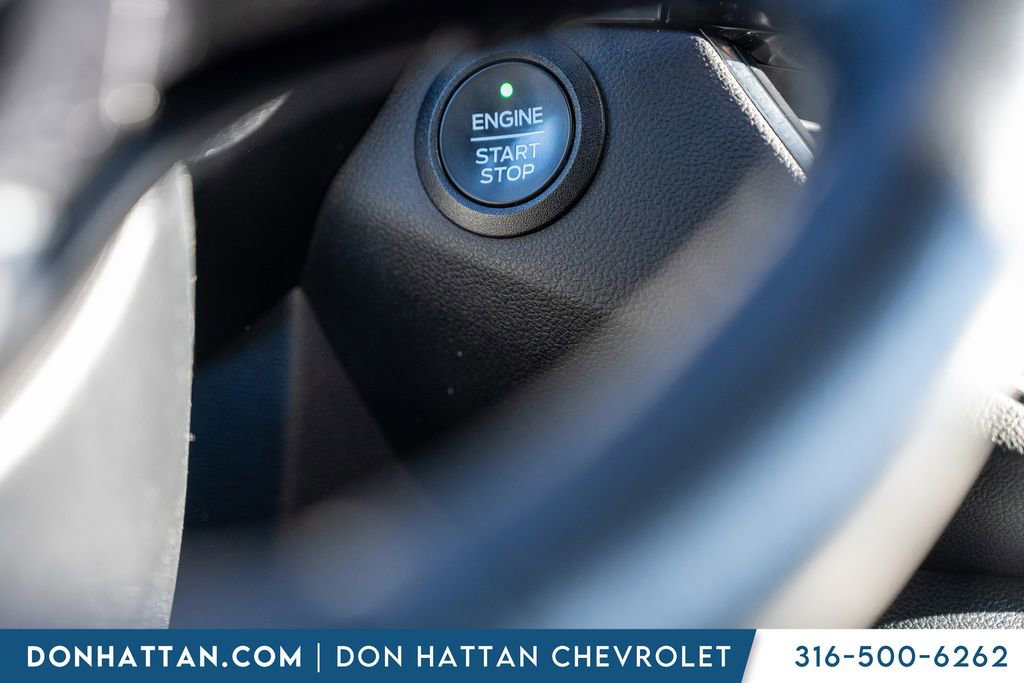 Used 2021 Ford Escape Titanium image 16