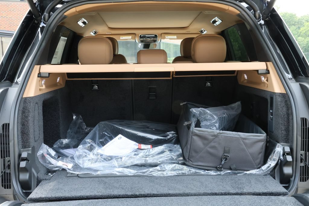New 2026 Land Rover Range Rover SE AWD/4WD image 32