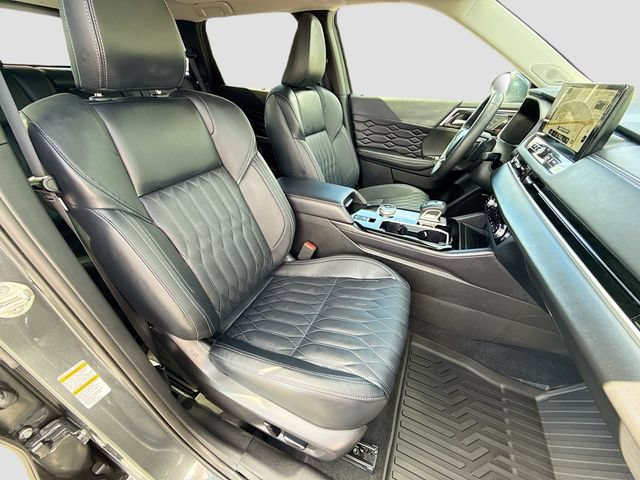 Used 2025 Mitsubishi Outlander SEL AWD/4WD image 31
