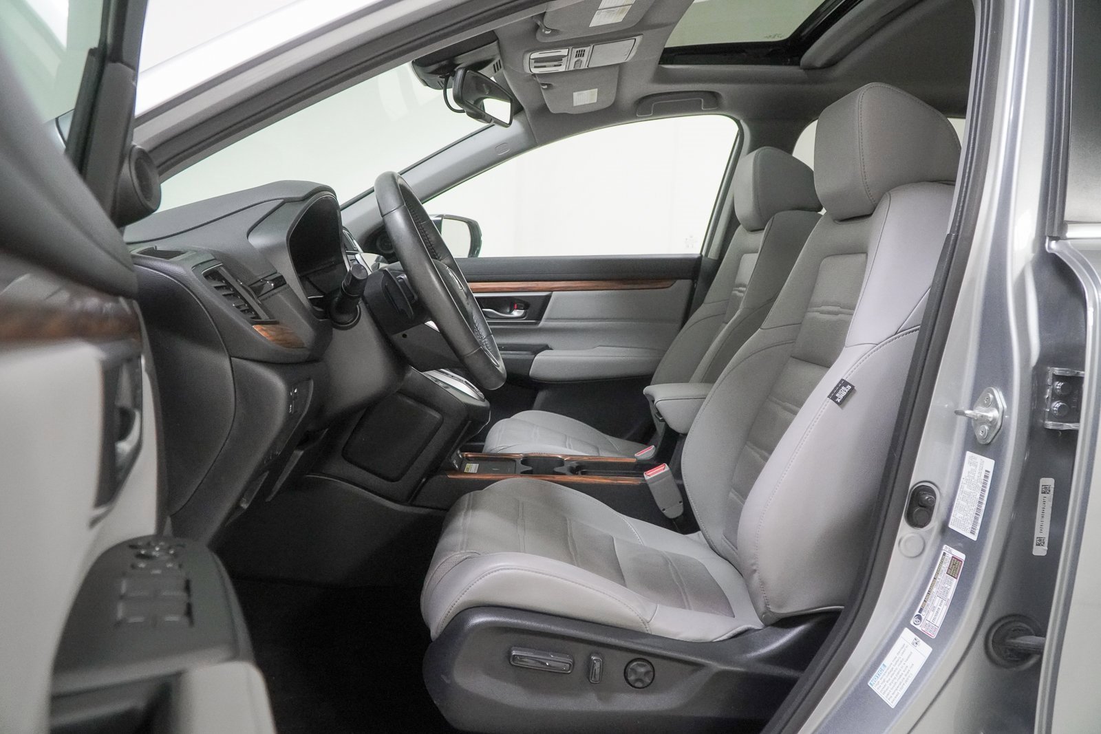 Used 2022 Honda CR-V Touring image 17