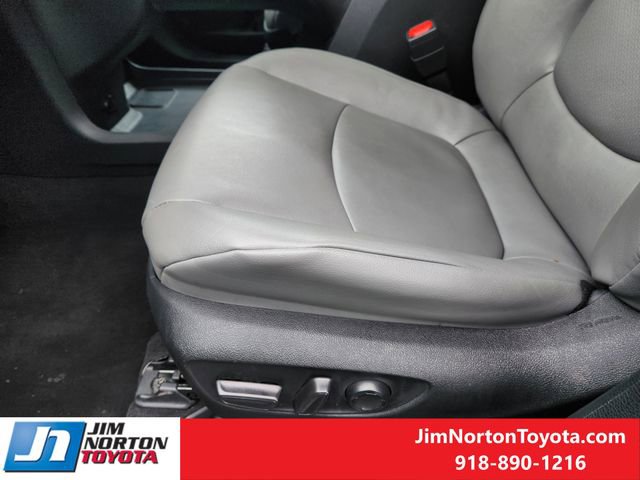 Used 2025 Toyota Sienna XLE image 26