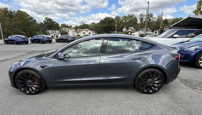 Used 2022 Tesla Model 3 Performance AWD/4WD image 2