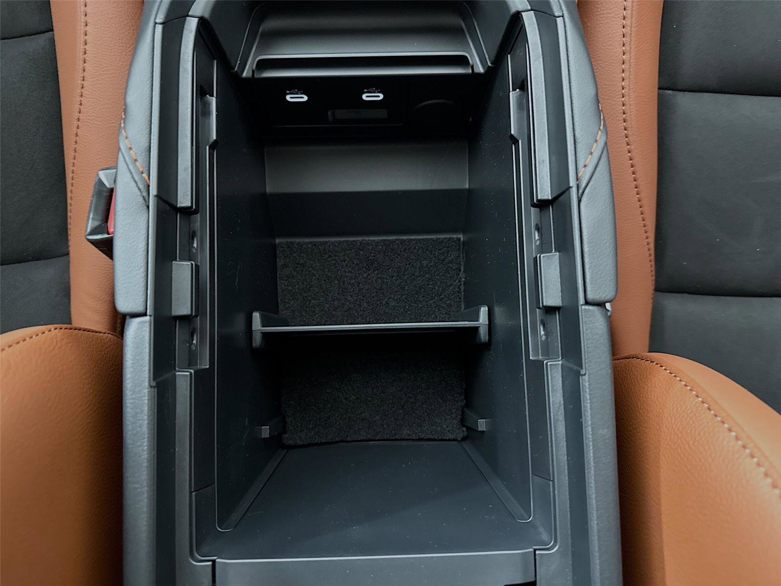 New 2025 MAZDA CX-30 Carbon image 36