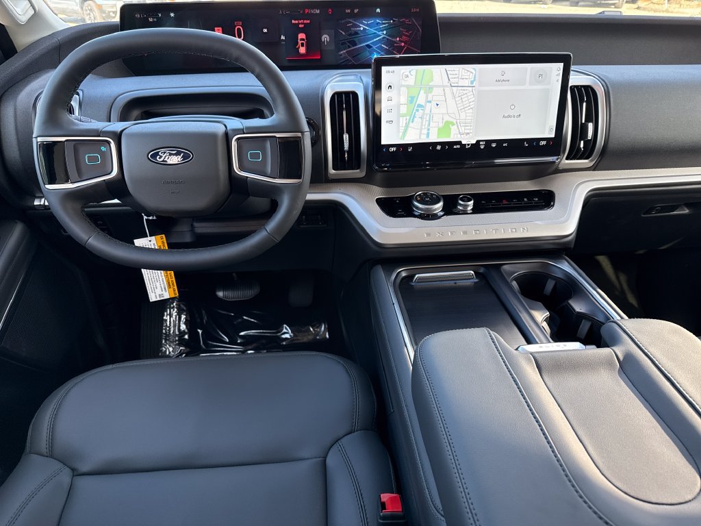 New 2026 Ford Expedition Max Active RWD image 5