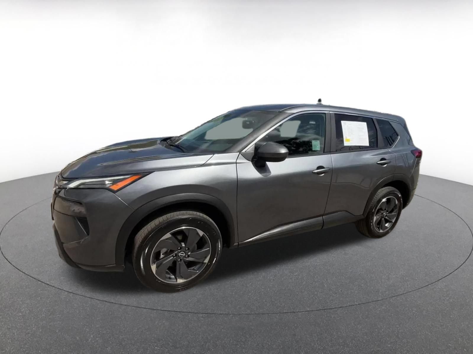 Used 2025 Nissan Rogue SV FWD image 8
