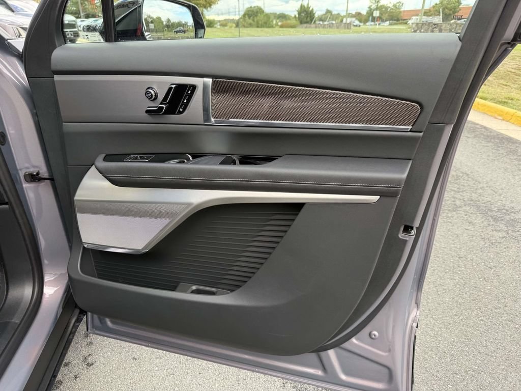 New 2026 Cadillac Vistiq Luxury w/ LPO, Floor Liner Package AWD/4WD image 14