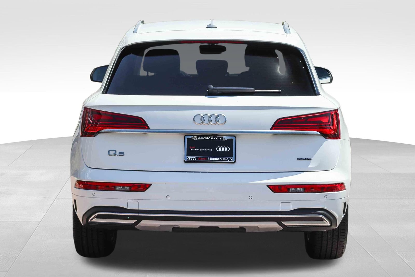 Certified 2023 Audi Q5 Premium AWD/4WD image 6