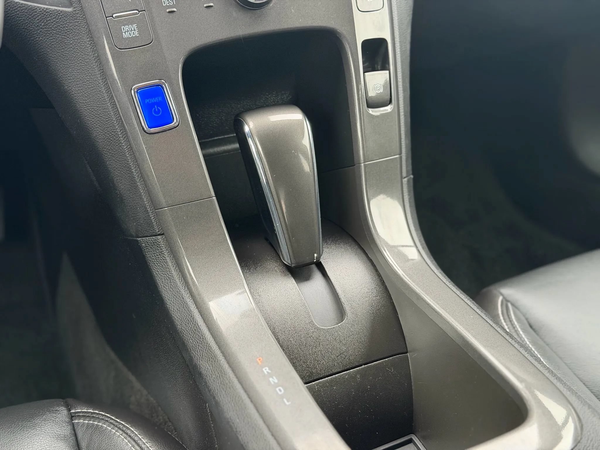 Used 2014 Chevrolet Volt Premium w/ Premium Trim Package FWD image 28