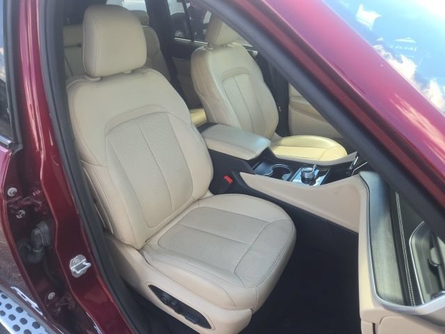 Used 2024 Jeep Grand Cherokee Limited w/ Luxury Tech Group II AWD/4WD image 21