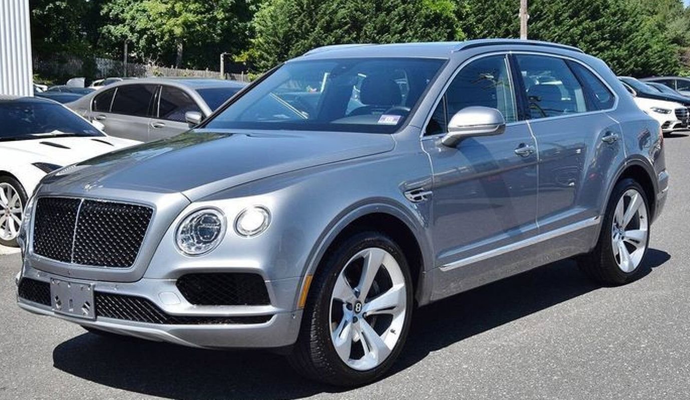 Used 2019 Bentley Bentayga image 2