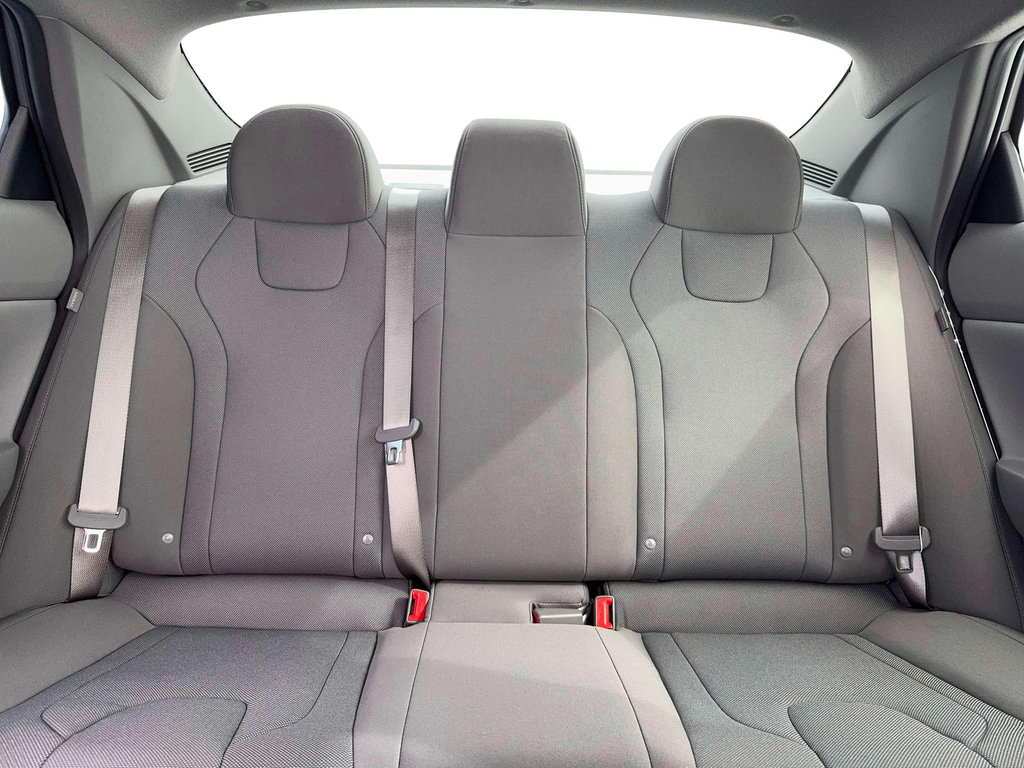 New 2026 Hyundai Elantra SE FWD image 16