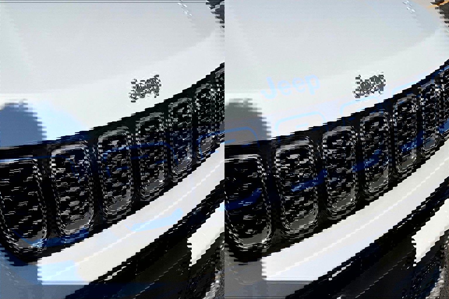 Used 2024 Jeep Compass Limited image 24