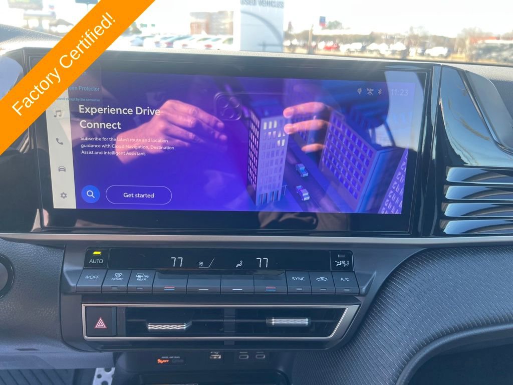 Used 2025 Toyota Camry SE image 19