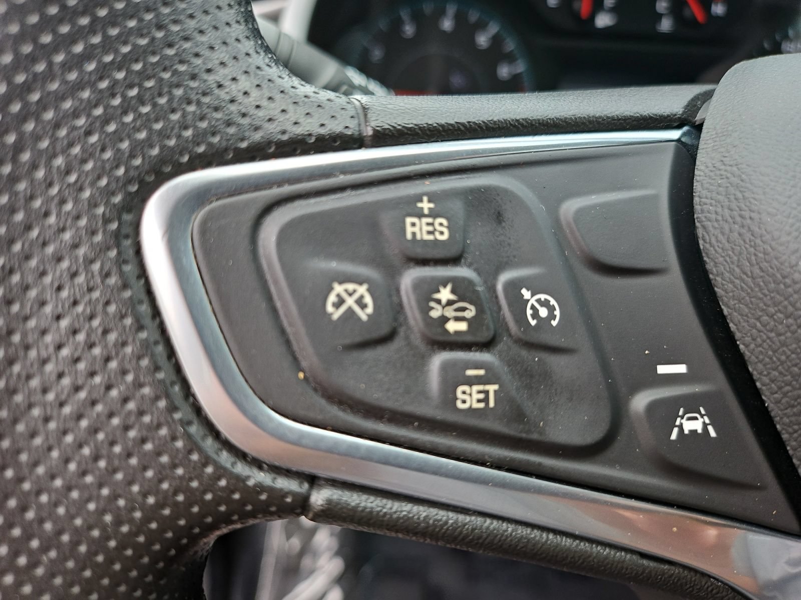 Used 2023 Chevrolet Malibu LS FWD image 28