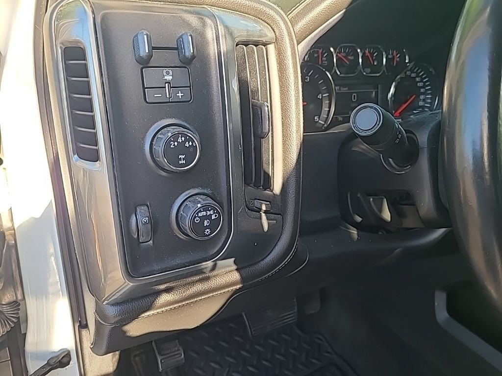 Used 2015 Chevrolet Silverado 2500 LTZ w/ Duramax Plus Package AWD/4WD image 14