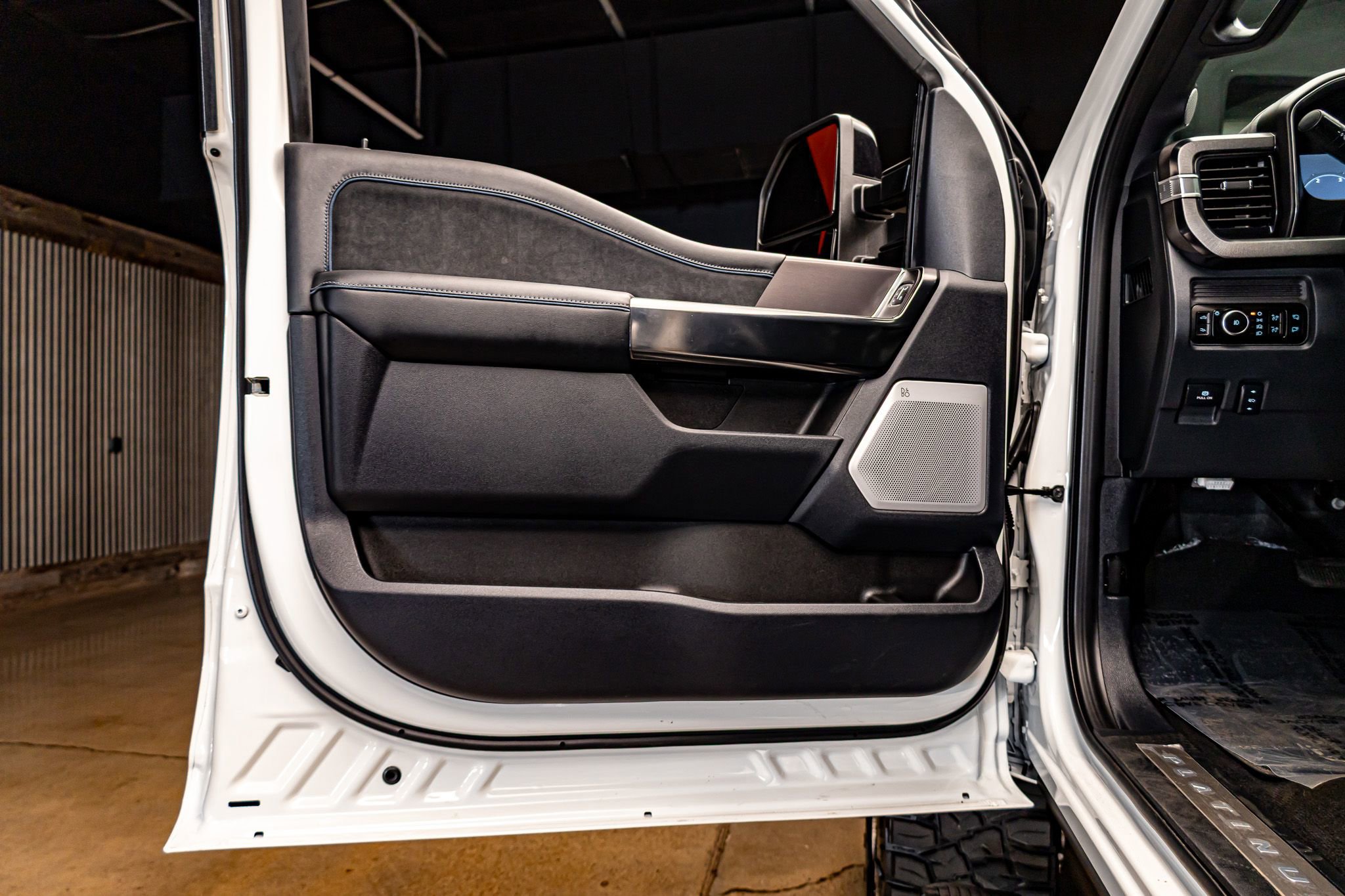 Used 2026 Ford F250 Platinum image 30