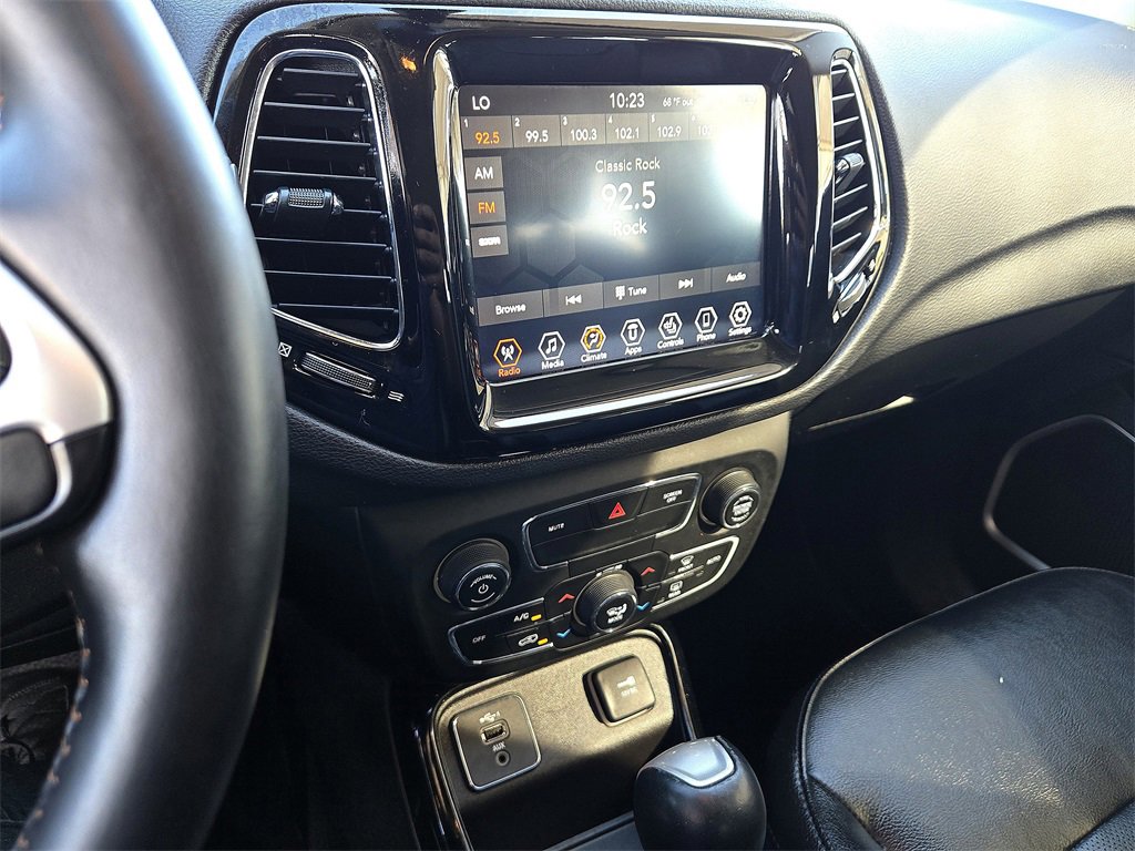 Used 2020 Jeep Compass Limited image 17