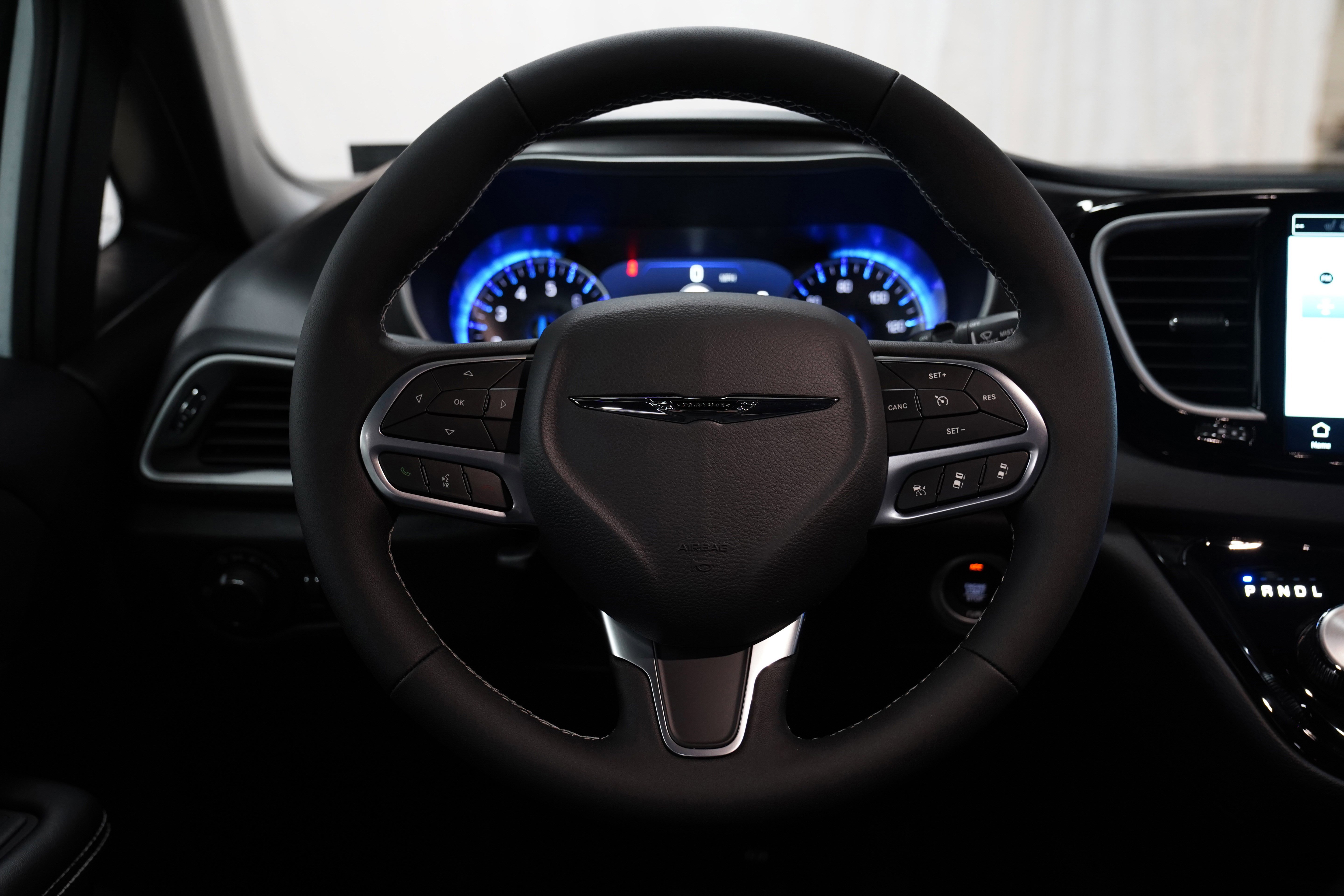 New 2026 Chrysler Voyager LX image 20