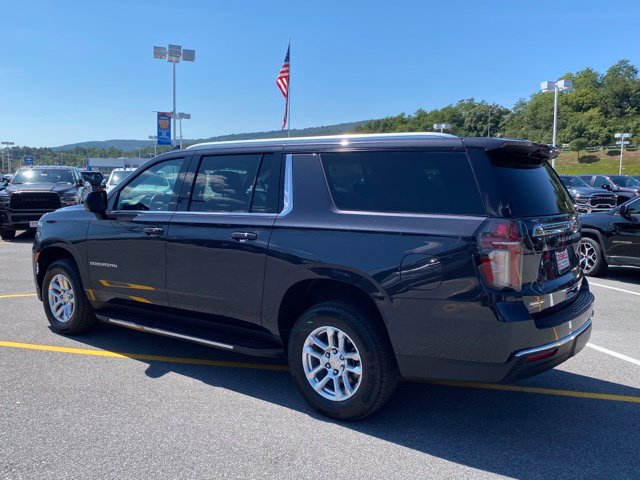 Used 2023 Chevrolet Suburban LS AWD/4WD image 3