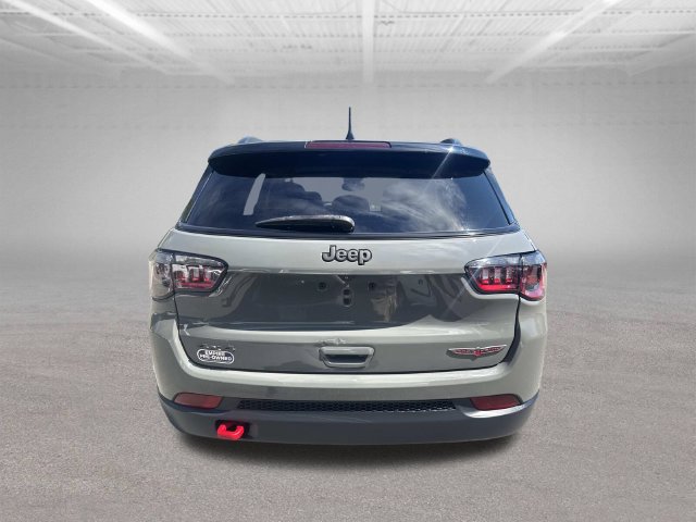 Used 2022 Jeep Compass Trailhawk AWD/4WD image 6