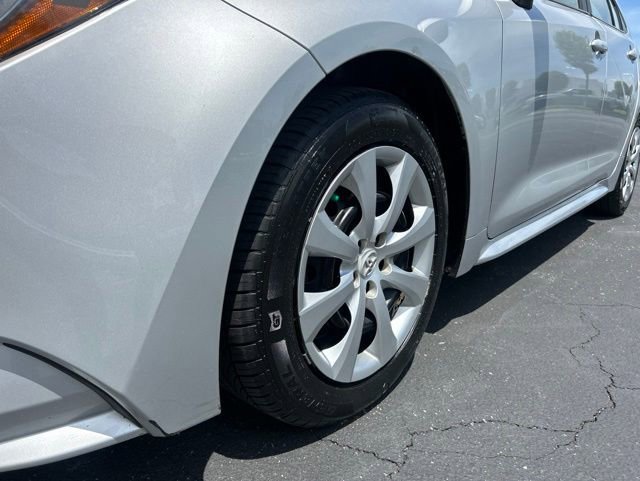 Used 2024 Toyota Corolla LE FWD image 12