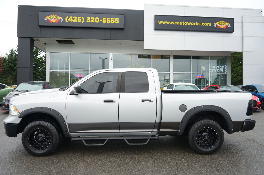 Used 2016 RAM 1500 Classic SLT AWD/4WD image 2