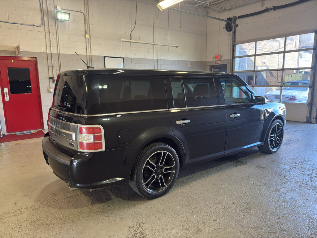 Used 2014 Ford Flex Limited w/ Equipment Group 301A FWD image 8