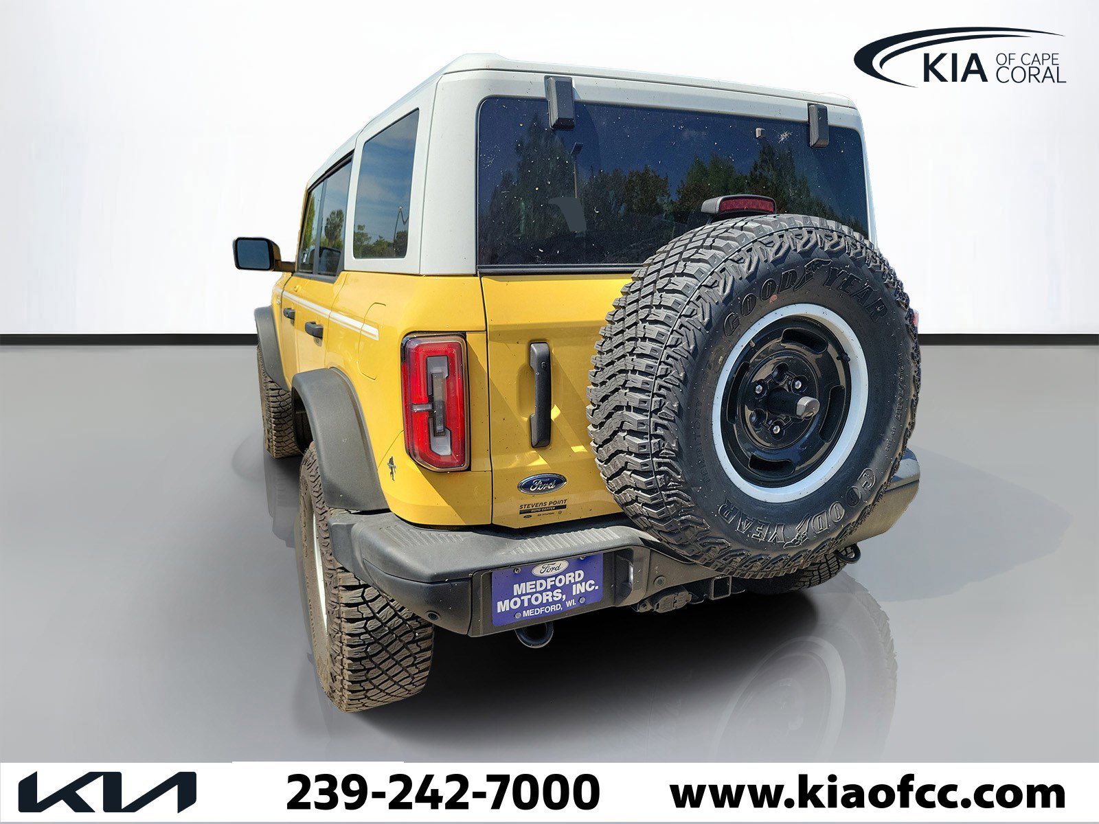 Used 2023 Ford Bronco Heritage Edition image 4