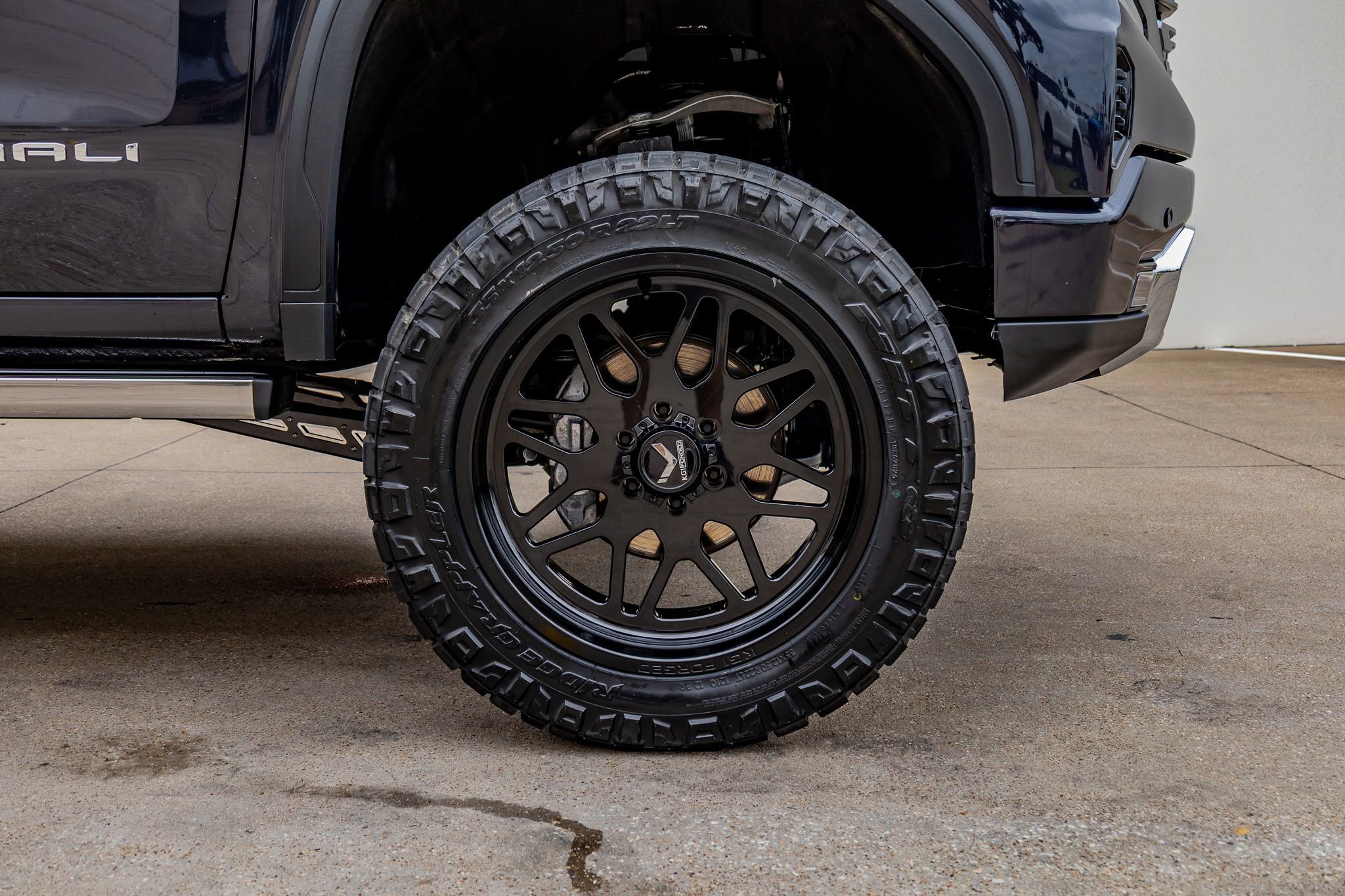 Used 2025 GMC Sierra 1500 Denali Ultimate image 12