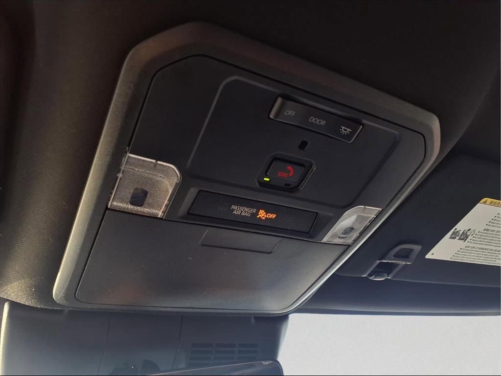 Used 2024 Toyota Tacoma TRD Off-Road image 12