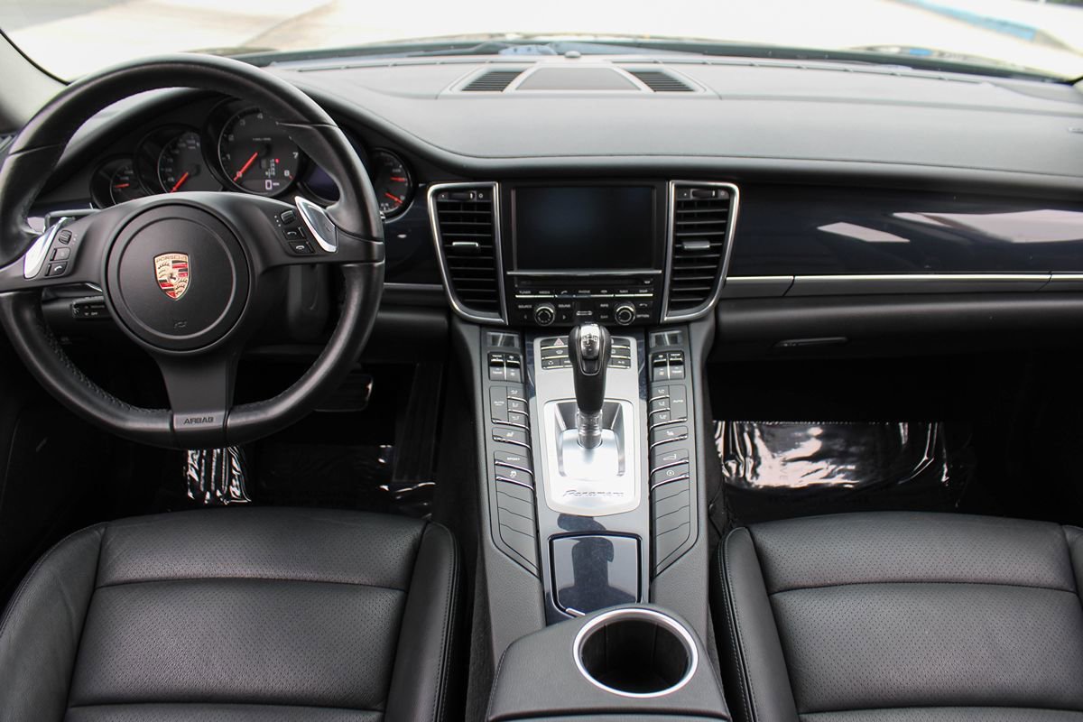 Used 2012 Porsche Panamera image 12
