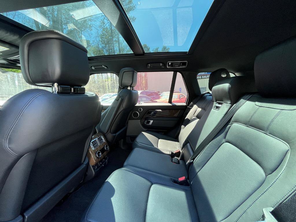 Used 2018 Land Rover Range Rover Supercharged image 22