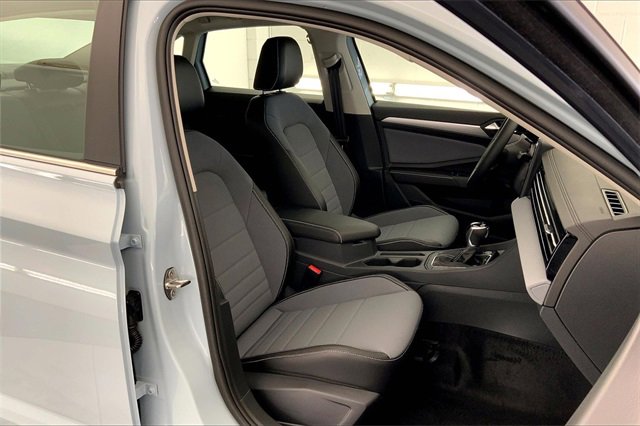New 2026 Volkswagen Jetta SE image 9