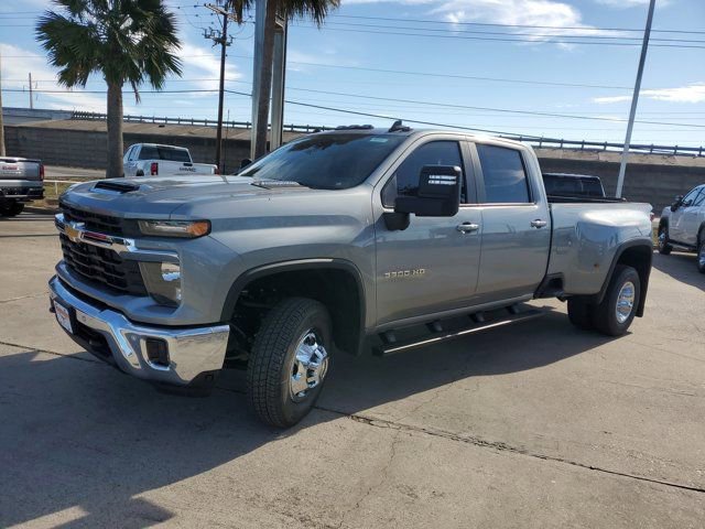 New 2026 Chevrolet Silverado 3500 LT w/ Safety Package AWD/4WD image 3