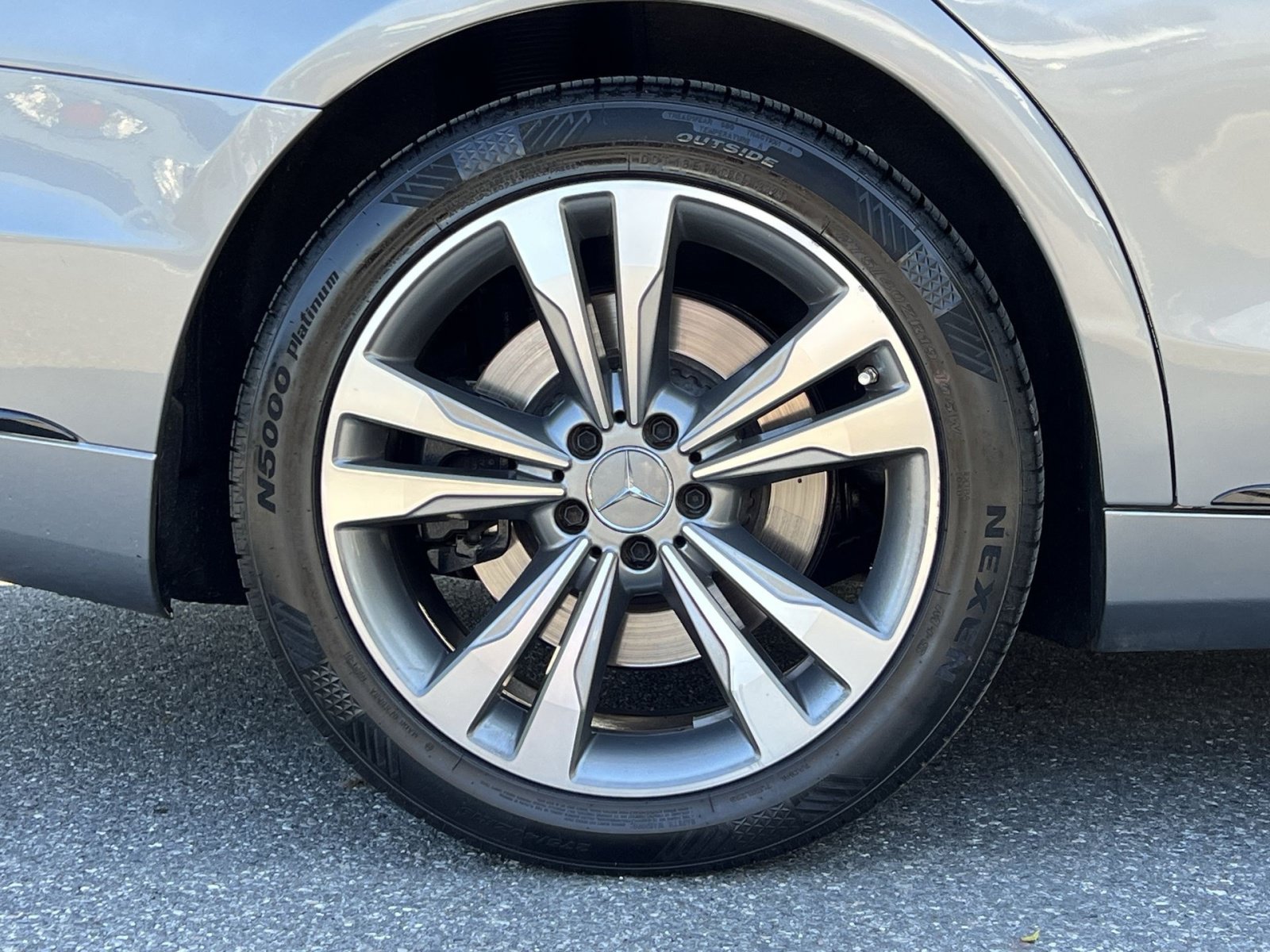 Used 2014 Mercedes-Benz S 550 Sedan image 17