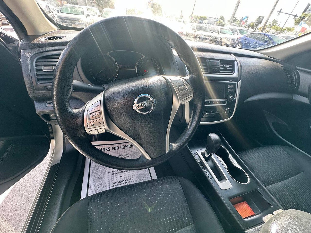Used 2017 Nissan Altima 2.5 S w/ Power Driver Seat Package FWD image 8