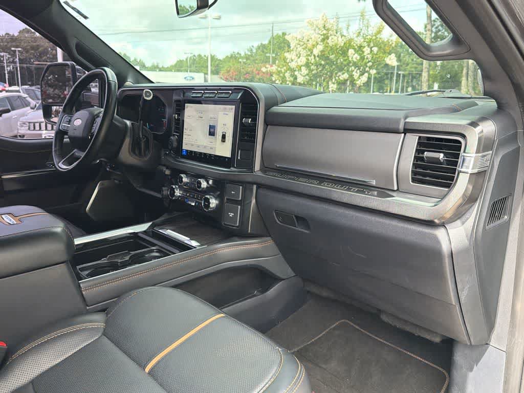 Used 2024 Ford F250 Platinum AWD/4WD image 13