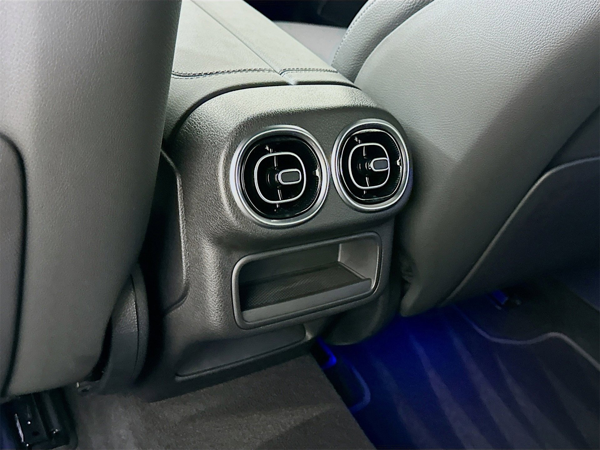 Certified 2025 Mercedes-Benz GLC 300 image 27