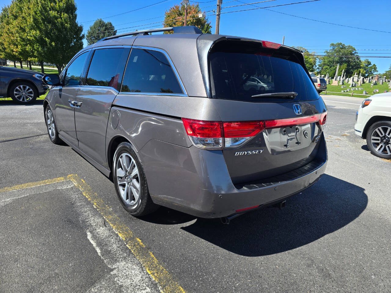 Used 2016 Honda Odyssey Touring image 5