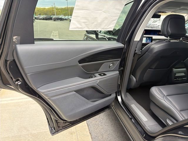New 2026 Lincoln Nautilus Premier w/ Equipment Group 102A AWD/4WD image 10
