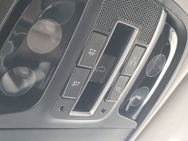 Used 2020 Kia Sorento SX image 24