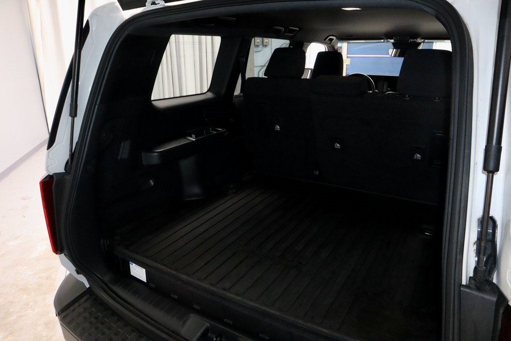 Used 2024 Toyota Land Cruiser image 13