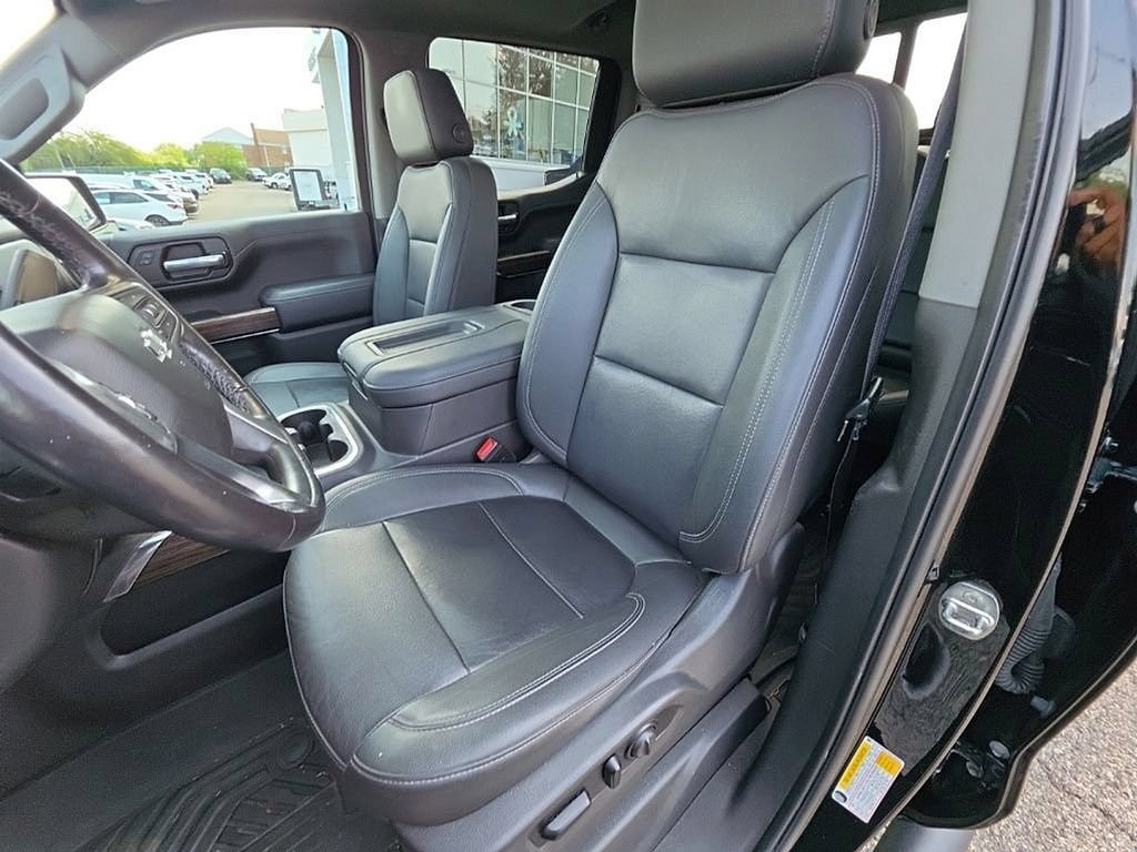 Used 2021 Chevrolet Silverado 1500 LT Trail Boss w/ Convenience Package II AWD/4WD image 24