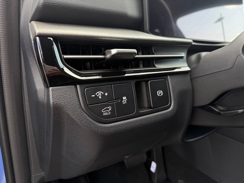 New 2026 Kia Sportage X-Line w/ X-Line Premium Package AWD/4WD image 14